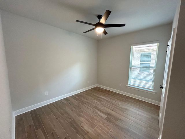 38 E Tweet Street, Freeport, FL 32439