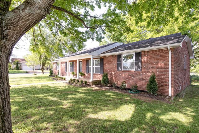 3300 Shakertown Ct, Antioch, TN 37013