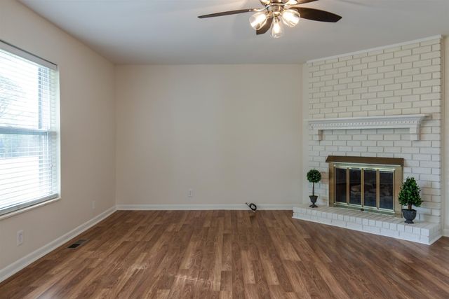 3300 Shakertown Ct, Antioch, TN 37013