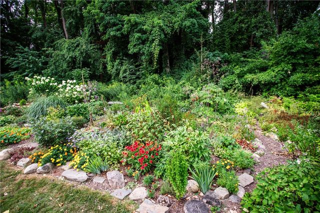 270 Latta Road UN113, Rochester, NY 14612