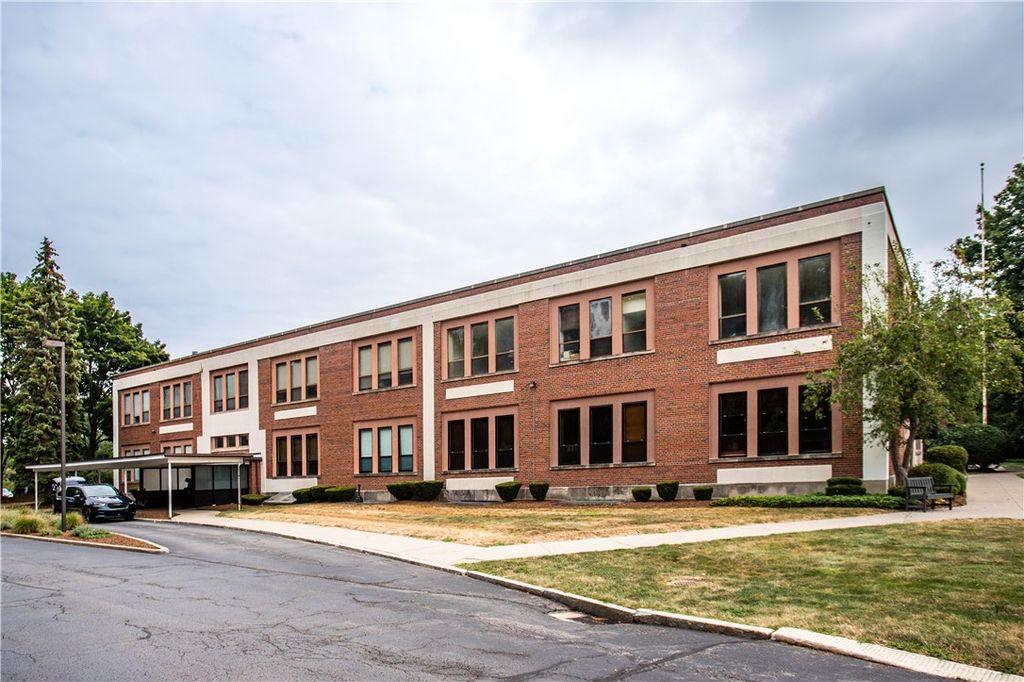 270 Latta Road UN113, Rochester, NY 14612