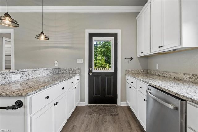 2111 Airport RD, Suffolk, VA 23434