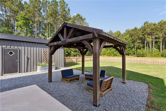 2111 Airport RD, Suffolk, VA 23434