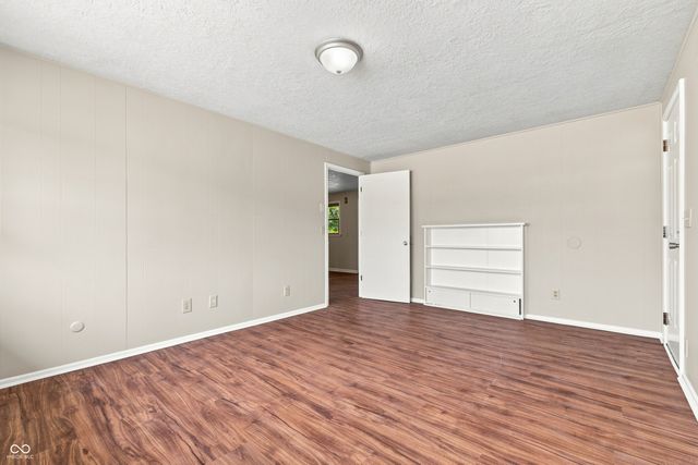 139 South Street, Chesterfield, IN 46017