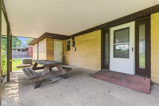 139 South Street, Chesterfield, IN 46017