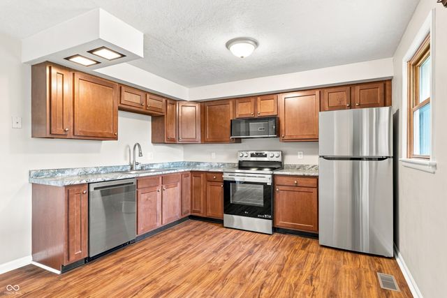 139 South Street, Chesterfield, IN 46017