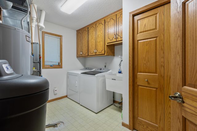 2508 Woodridge Lane, Brainerd, MN 56401