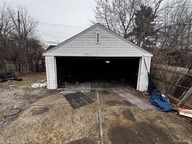 3564 Somerset Avenue, Detroit, MI 48224