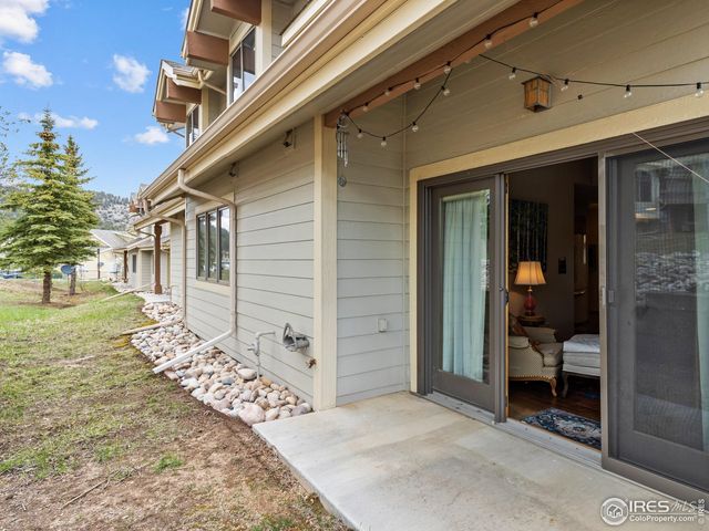 880 Crabapple Ln, Estes Park, CO 80517
