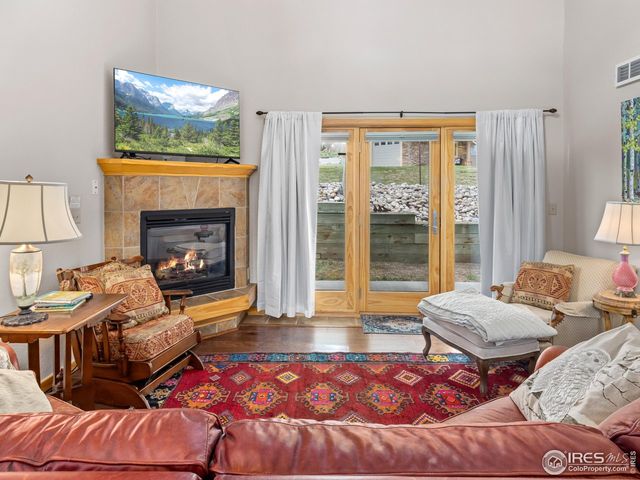 880 Crabapple Ln, Estes Park, CO 80517