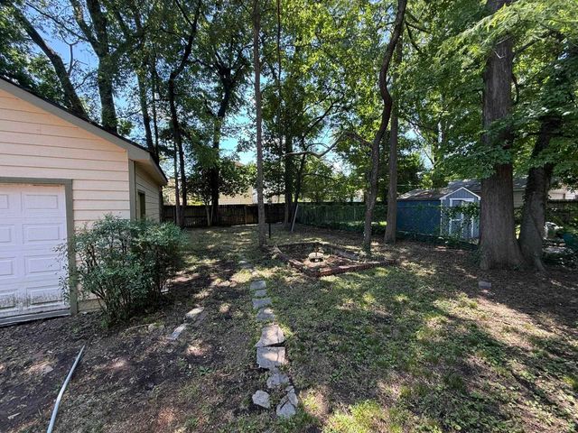 1547 FOREST AVE, Memphis, TN 38112