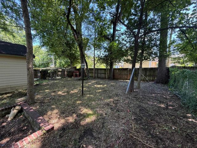1547 FOREST AVE, Memphis, TN 38112