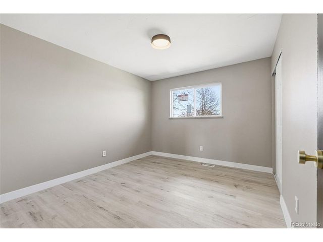 8671 W Stanford Ave, Littleton, CO 80123