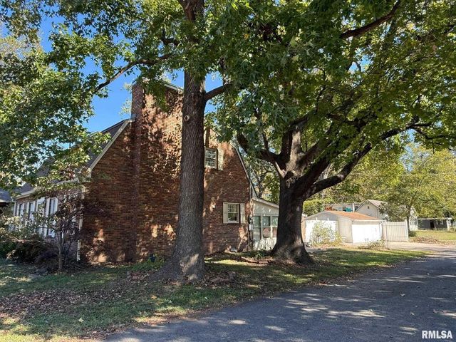 1400 CATHERINE Street, Metropolis, IL 62960