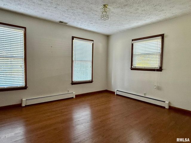 1400 CATHERINE Street, Metropolis, IL 62960