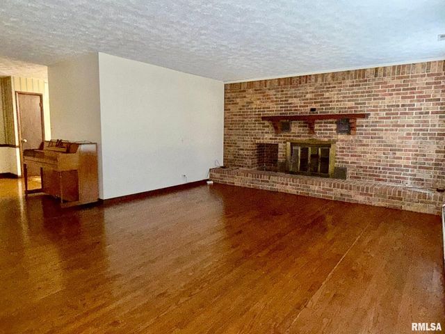 1400 CATHERINE Street, Metropolis, IL 62960