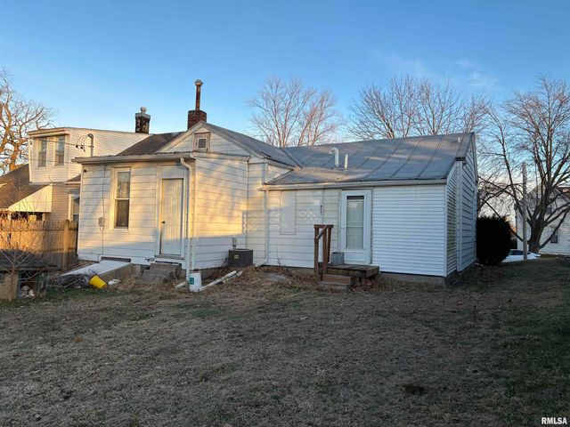 512 MONROE Street, Quincy, IL 62301