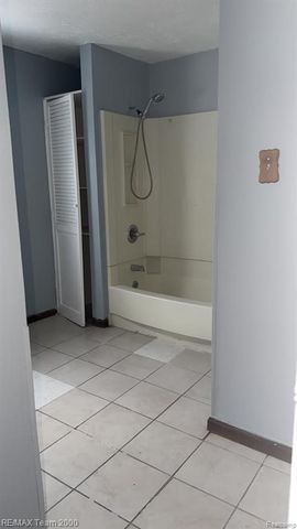 1576 Morris Avenue, Lincoln Park, MI 48146