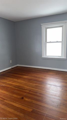 1576 Morris Avenue, Lincoln Park, MI 48146