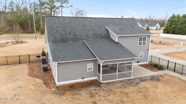 2909 Avon Road, Greenville, NC 27858