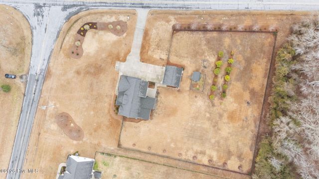 2909 Avon Road, Greenville, NC 27858