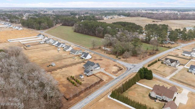 2909 Avon Road, Greenville, NC 27858