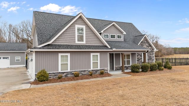 2909 Avon Road, Greenville, NC 27858