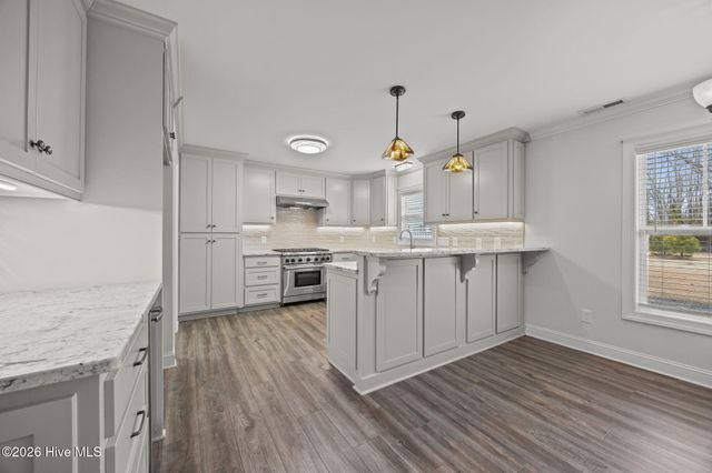 2909 Avon Road, Greenville, NC 27858