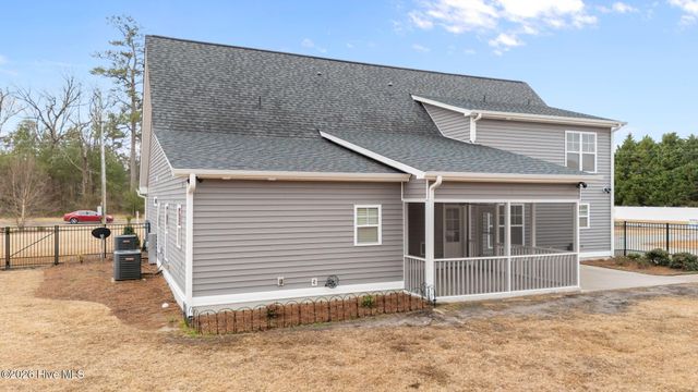 2909 Avon Road, Greenville, NC 27858