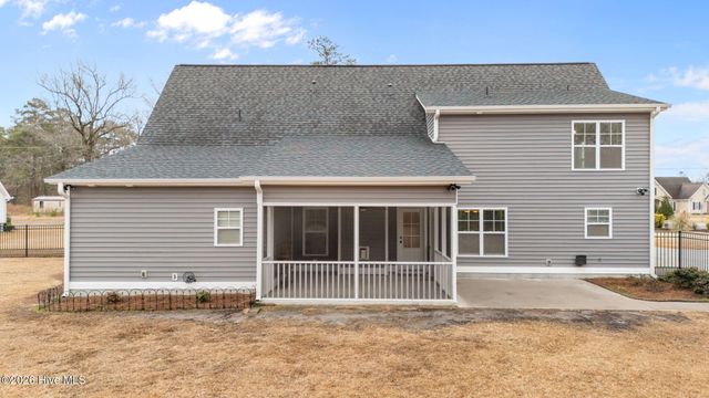 2909 Avon Road, Greenville, NC 27858