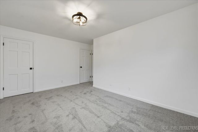 123 N Rosedale Avenue, Aurora, IL 60506