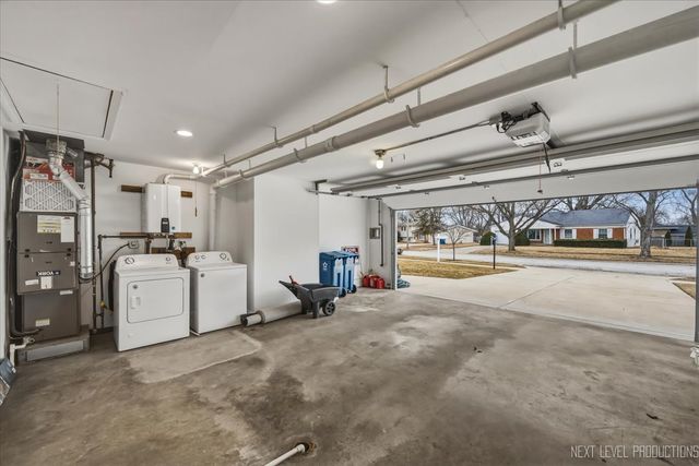 123 N Rosedale Avenue, Aurora, IL 60506