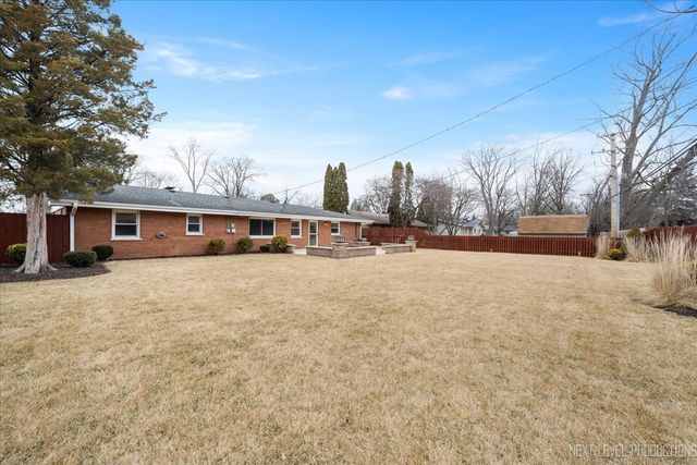 123 N Rosedale Avenue, Aurora, IL 60506