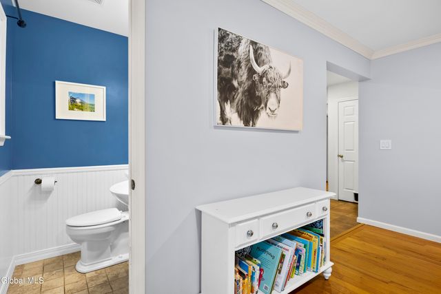 13 Tamian Pass, Malta, NY 12019