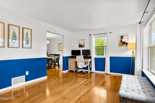 13 Tamian Pass, Malta, NY 12019