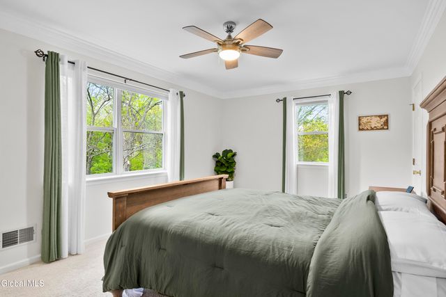 13 Tamian Pass, Malta, NY 12019