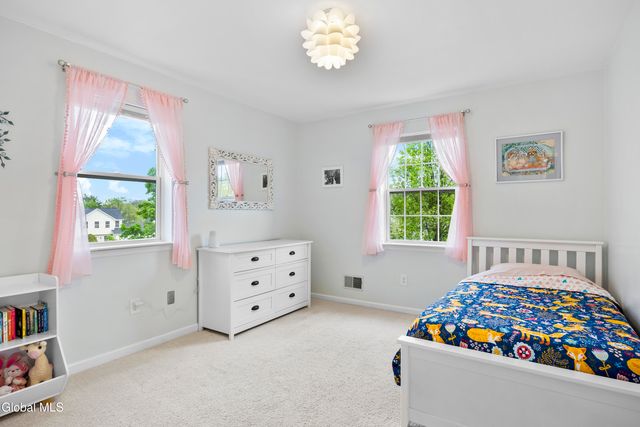 13 Tamian Pass, Malta, NY 12019
