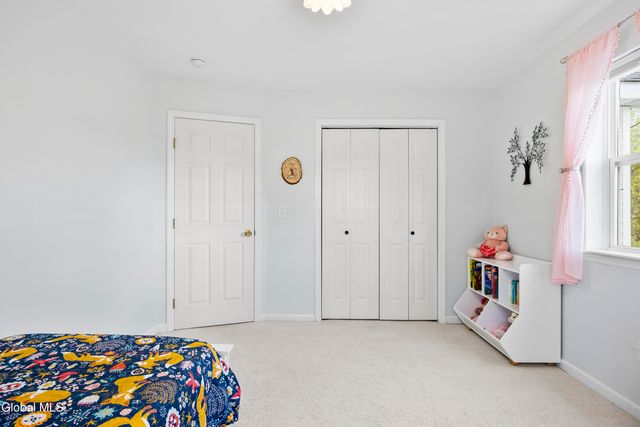 13 Tamian Pass, Malta, NY 12019
