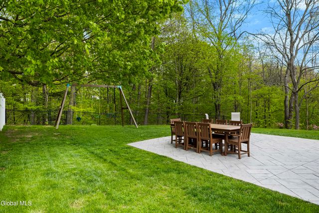 13 Tamian Pass, Malta, NY 12019