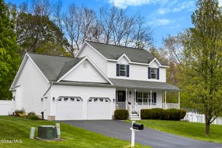 13 Tamian Pass, Malta, NY 12019