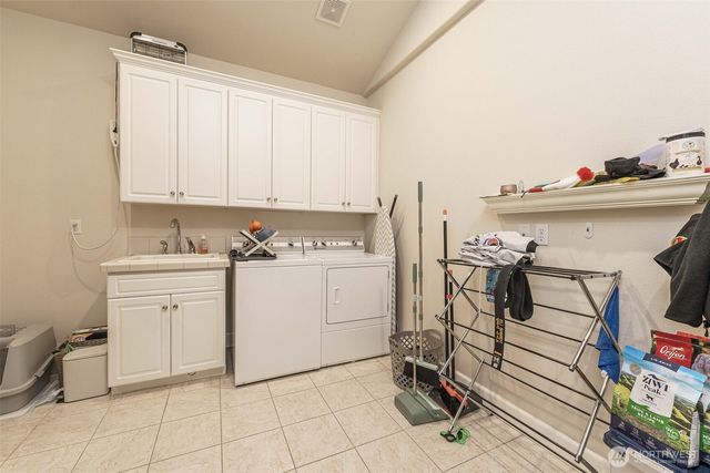 19121 NW 61ST Avenue, Ridgefield, WA 98642