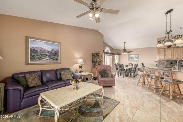 11124 E WATFORD Court, Sun Lakes, AZ 85248