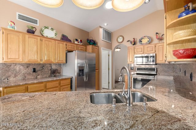 11124 E WATFORD Court, Sun Lakes, AZ 85248