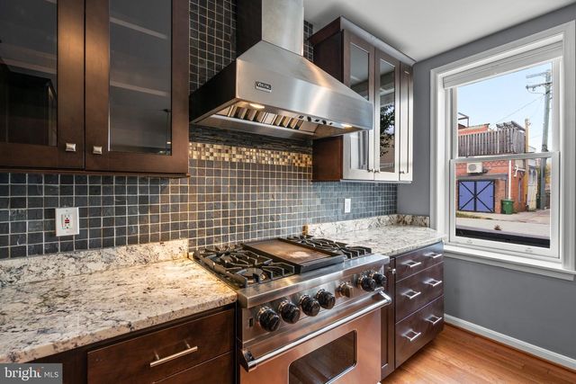 300 S ROBINSON ST, Baltimore, MD 21224