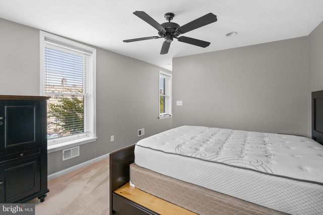 300 S ROBINSON ST, Baltimore, MD 21224