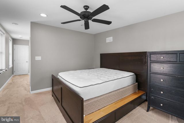 300 S ROBINSON ST, Baltimore, MD 21224
