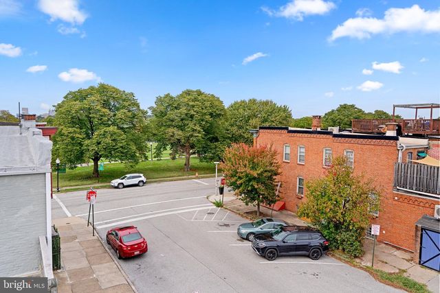 300 S ROBINSON ST, Baltimore, MD 21224