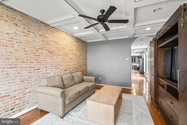 300 S ROBINSON ST, Baltimore, MD 21224