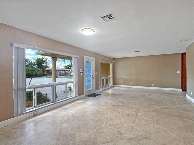 2936 NW 9th Terrace, Wilton Manors, FL 33311