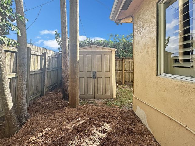 2936 NW 9th Terrace, Wilton Manors, FL 33311